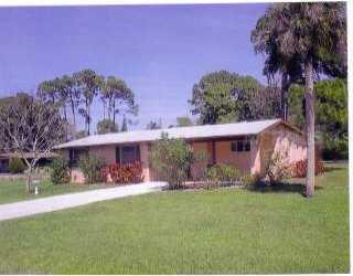 2051 Alamander Ave., Englewood, FL 34223