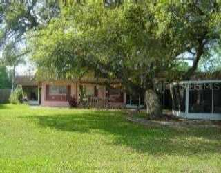 305 Albee Rd., Nokomis, FL 34275
