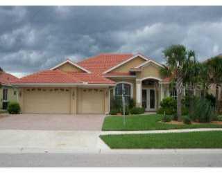 1848 Coconut Palm Cir., North Port, FL 34288