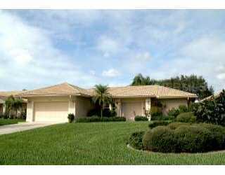 3156 E Village Dr, Venice, FL 34293