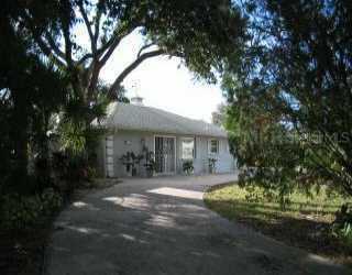 900 Riviera Street, Venice, FL 34285