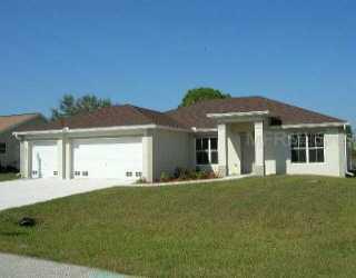 15792 Lakeland Cir, Port Charlotte, FL 33981