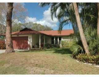 1502 Maple St., Nokomis, FL 34275