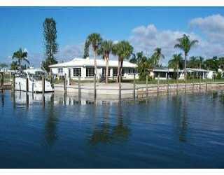 1929 Mississippi Ave., Englewood, FL 34224