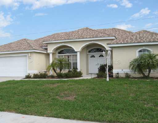 1143 Deardon Drive, Venice, FL 34292
