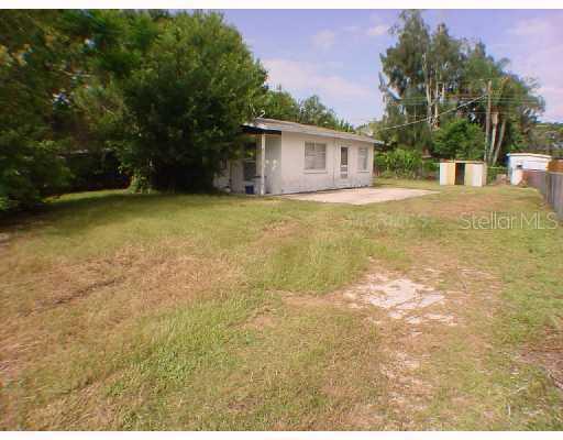 402 Pinewood Ave., Nokomis, FL 34275