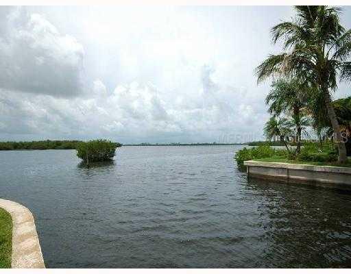 9201 Lake Dr., Englewood, FL 34224