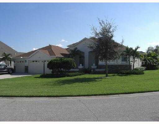 7625 Heyward Cir., Bradenton, FL 34201