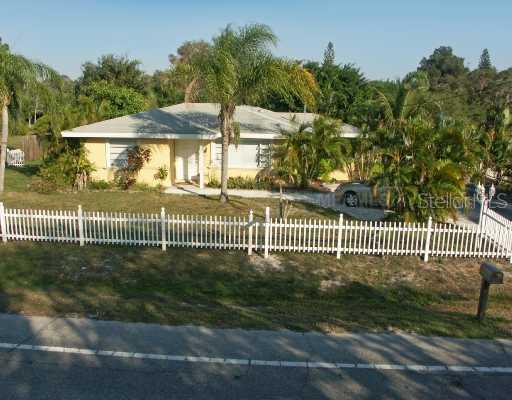 120 Bayshore Rd., Nokomis, FL 34275