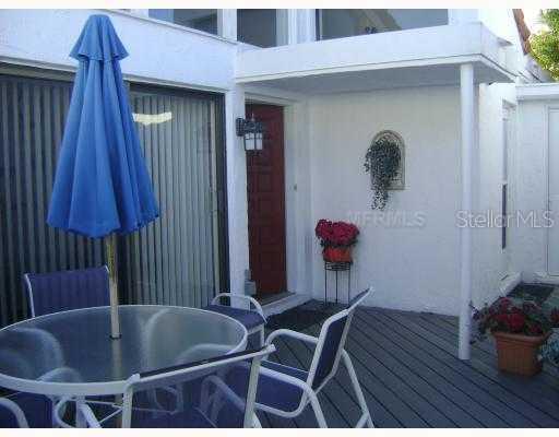 1585 Tarpon Center Dr. #27, Venice, FL 34285