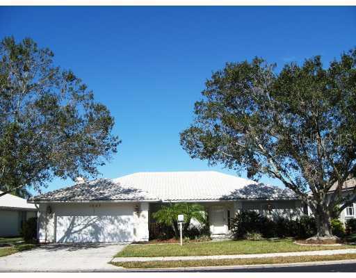 1547 Waterford Dr., Venice, FL 34292