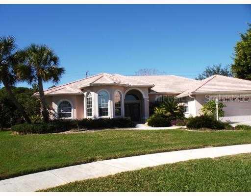 327 Dulmer Dr., Nokomis, FL 34275