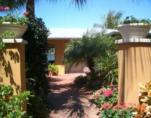 418 Palmetto Crescent, Nokomis, FL 34275