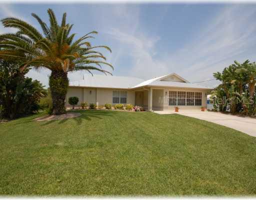 880 Lemon Bay Dr., Venice, FL 34293