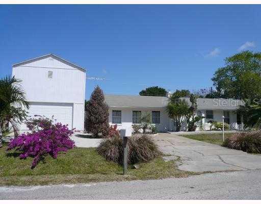 216 Flamingo Rd., Venice, FL 34293