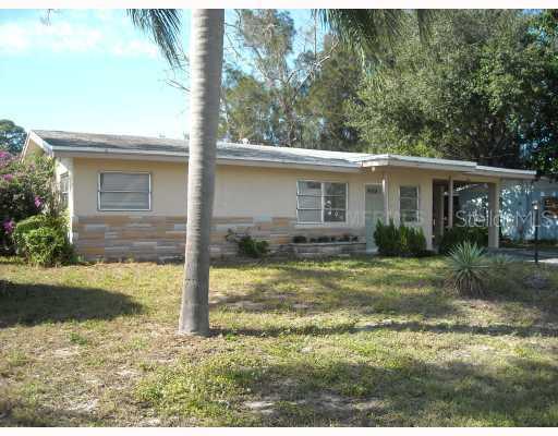 325 Channel Ln., Nokomis, FL 34275
