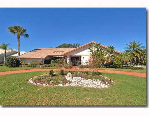 110 Harbor House Dr., Osprey, FL 34229