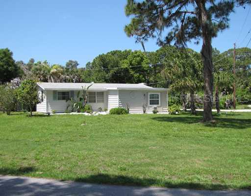 810 Palmetto St., Englewood, FL 34223