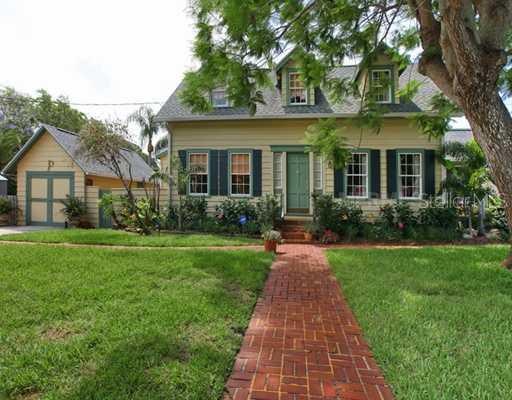 121 Colonia Ln., Nokomis, FL 34275