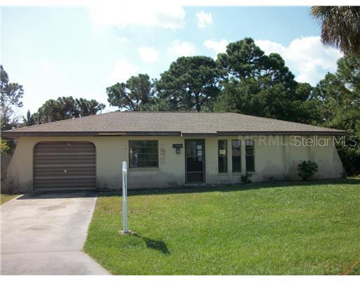 10209 Bay Ave., Englewood, FL 34224