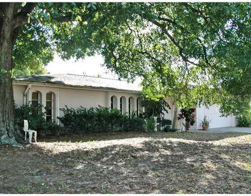 390 Pineview Dr., Venice, FL 34293