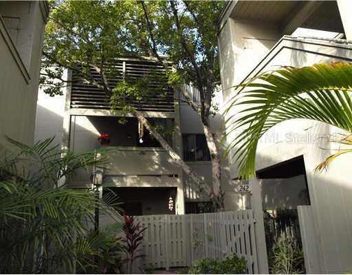 240 Woodland Dr., Osprey, FL 34229