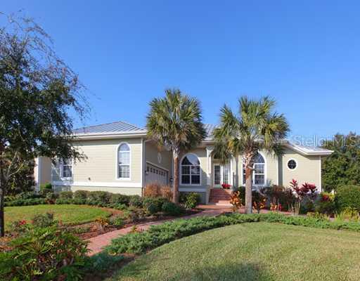335 Dolphin Shores Cir., Nokomis, FL 34275