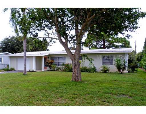 225 Firenze Ave., Venice, FL 34285