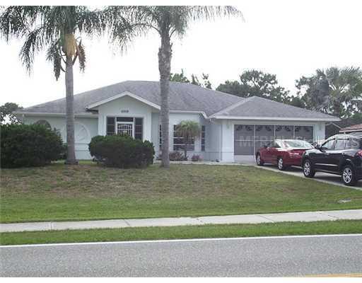 6959 Spinnaker Blvd., Englewood, FL 34224