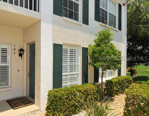 310 Lynbrook Cir. #104, Venice, FL 34292
