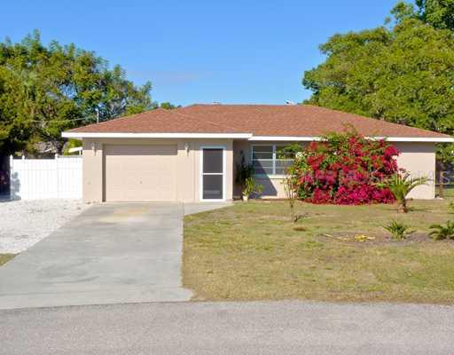 711 Aljohn St., Nokomis, FL 34275