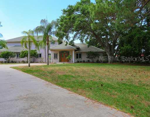 413 Sorrento Dr., Osprey, FL 34229