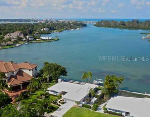 122 Bayview Dr., Nokomis, FL 34275