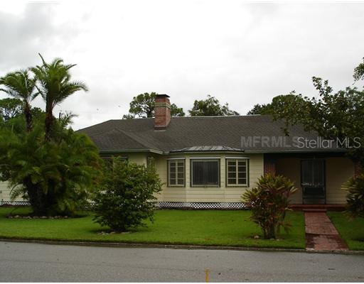 111 Sunset Dr., Nokomis, FL 34275