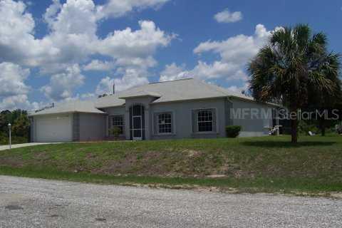 5240 Lawton Ave., North Port, FL 34288