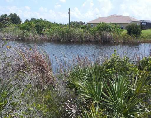 10362 Winnipeg St., Port Charlotte, FL 33981