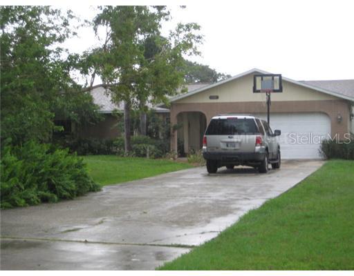 10907 8th Ave., Bradenton, FL 34212