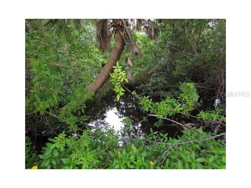 Hillcrest Dr., Nokomis, FL 34275