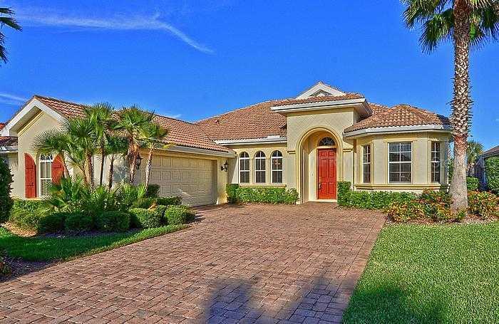 325 Montelluna Dr., Nokomis, FL 34275