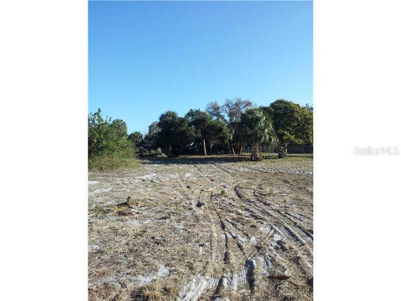 Bayshore Road, Nokomis, FL 34275