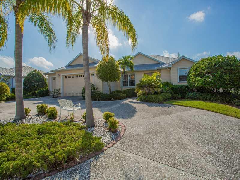 865 Hillcrest Dr., Nokomis, FL 34275