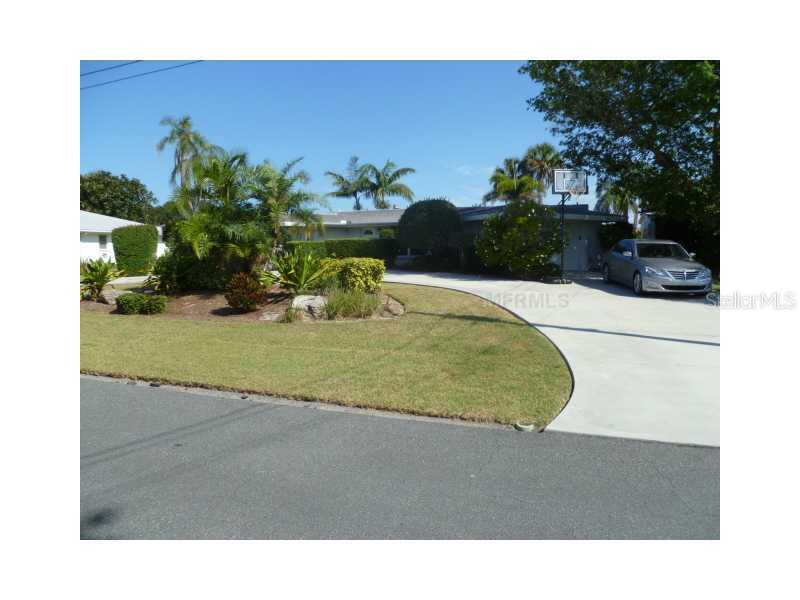 366 Michelangelo Dr., Osprey, FL 34229