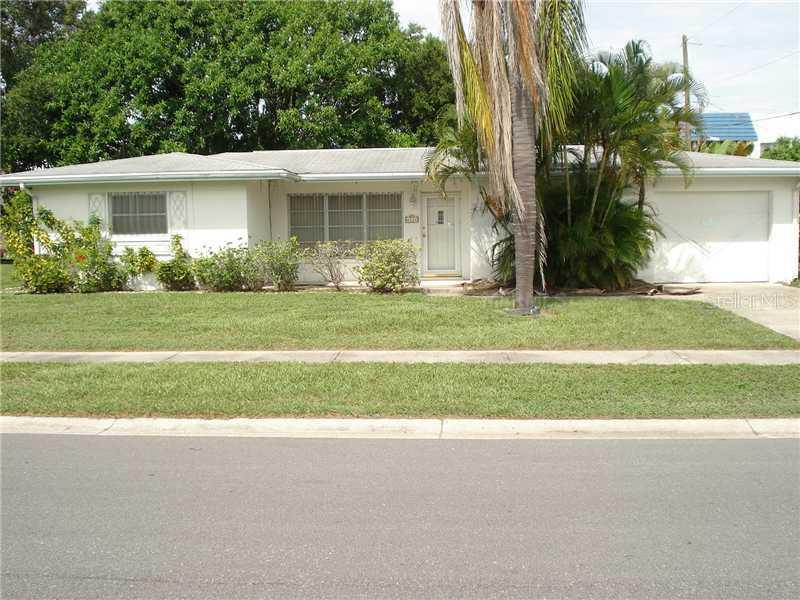 6528 Colonial Dr., Sarasota, FL 34231