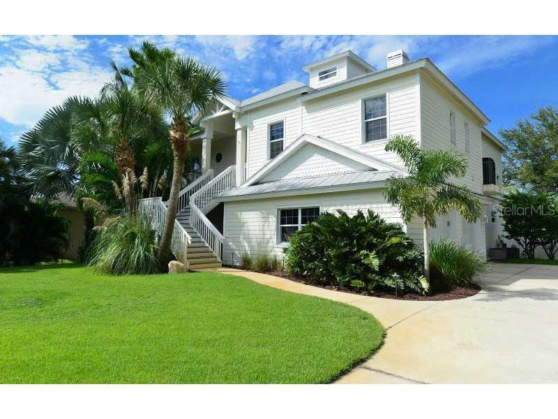 911 Garland Ave., Nokomis, FL 34275