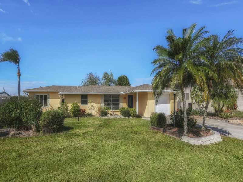 703 Portia St., Nokomis, FL 34275