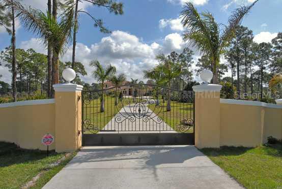 9020 Falcon Ct., Venice, FL 34293