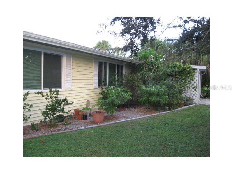 704 Frances St., Nokomis, FL 34275