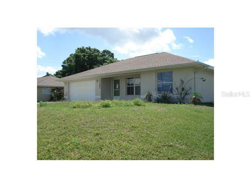 11257 Chalet Ave., Englewood, FL 34224