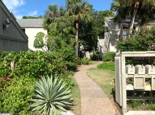 108 Woodland Pl., Osprey, FL 34229