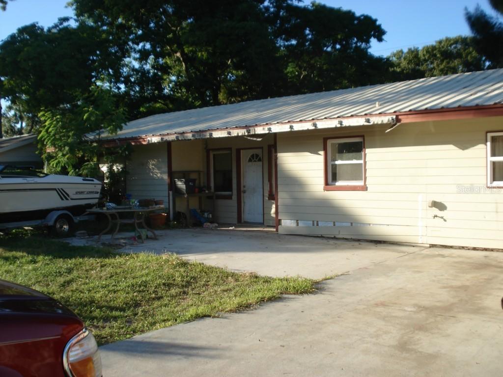 2731 Grand Cayman St., Sarasota, FL 34231